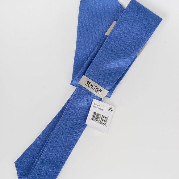 NWT Kenneth Cole Reaction  Speckle Blue Silk  Tie - Picture 1 of 3
